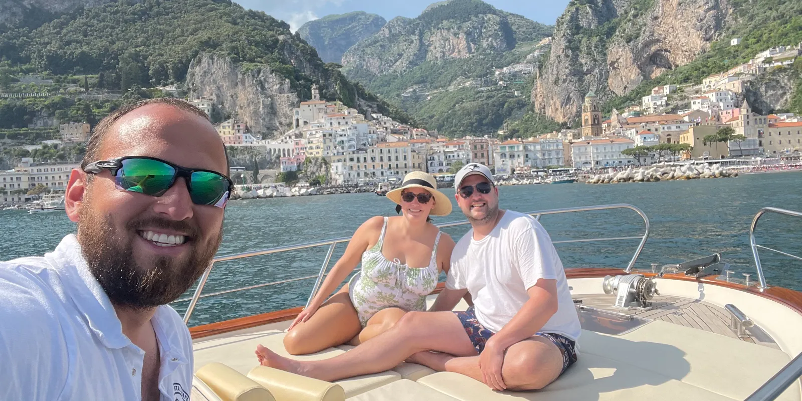 Explore the Amalfi Coast by Boat: Secrets for an Unforgettable Tour